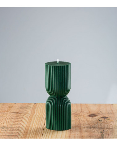 Bougie artisanale verte, bougie naturelle en cire végétale de colza, design colonne grecque, vue de face
