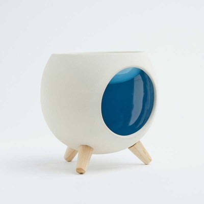 Brûle-parfum design ROUND BLUE vue de face avec intérieur bleu émaillé