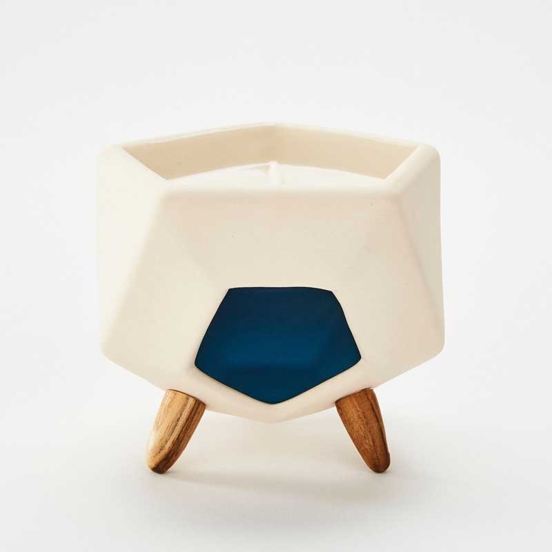 Brûle-parfum design OCTOGO BLUE vu de face avec lignes géométriques modernes