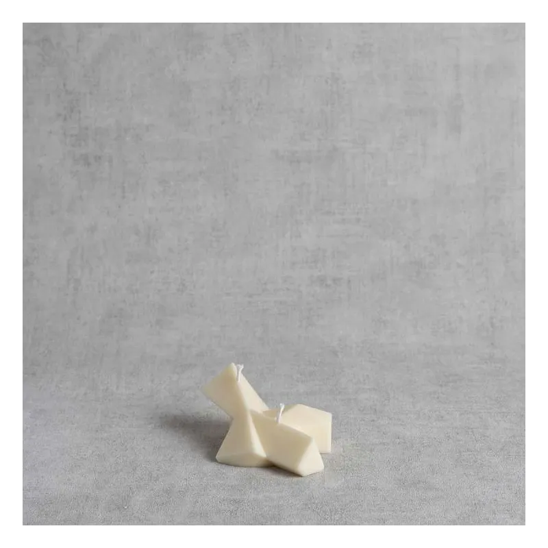 Bougie "Dobraduras III" en cire végétale – H 5 cm – vue de face