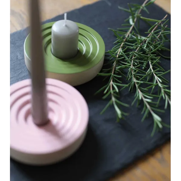 Bougeoir Woogie vert en frêne – Touche scandinave cosy
